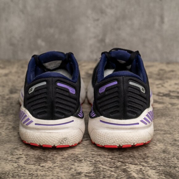 Women's Brooks Adrenaline GTS 22 Running Shoe, Size 6.5 - Picture 5 of 5